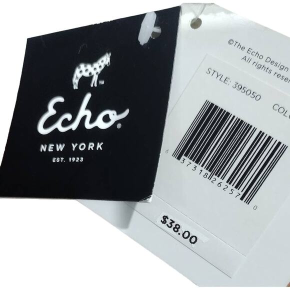 Echo 10" Wide Bulky Cable Knit Infinity Scarf, Cream NWT - Picture 5 of 5